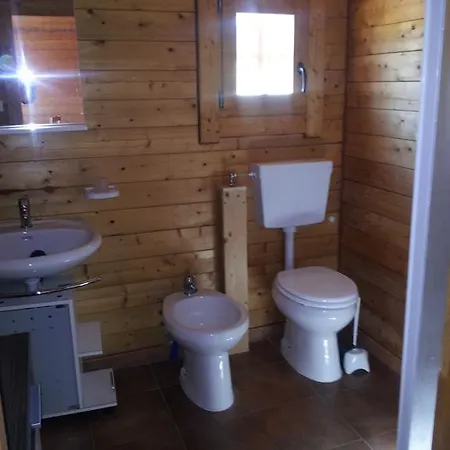 Chalet And Bungalow בקתה *
